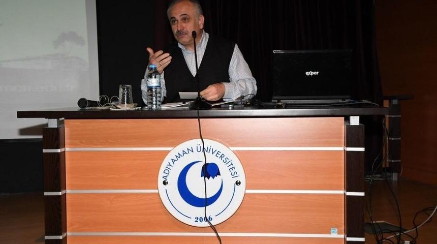 Prof. Dr. Fazlıoğlu: "ibn-i Haldun Geleceğe Işık Tutmuştur"
