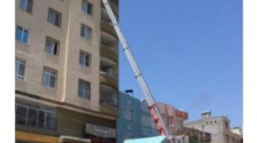 Tayini &Ccedil;ıkan Memurlar Hamalların Y&uuml;z&uuml;n&uuml; G&uuml;ld&uuml;rd&uuml;