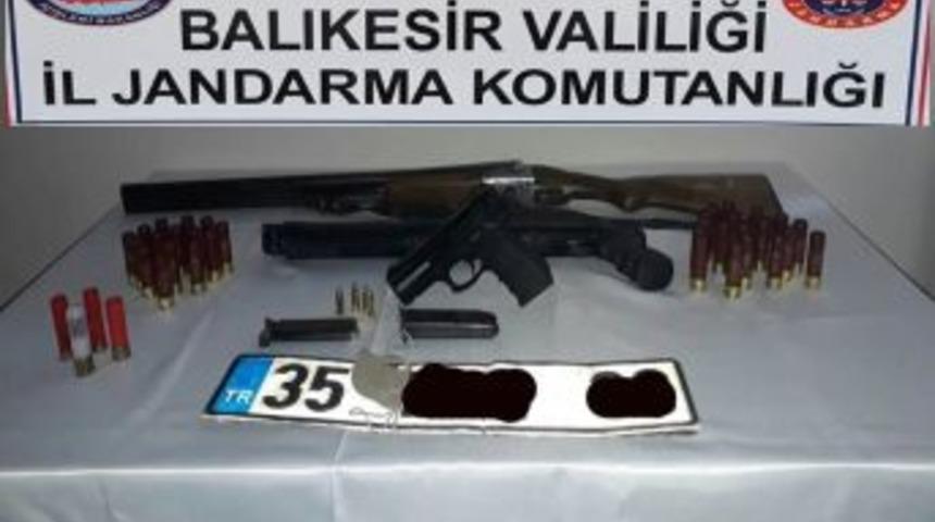 Sındırgı&rsquo;da Ruhsatsız Silah Ele Ge&ccedil;irildi