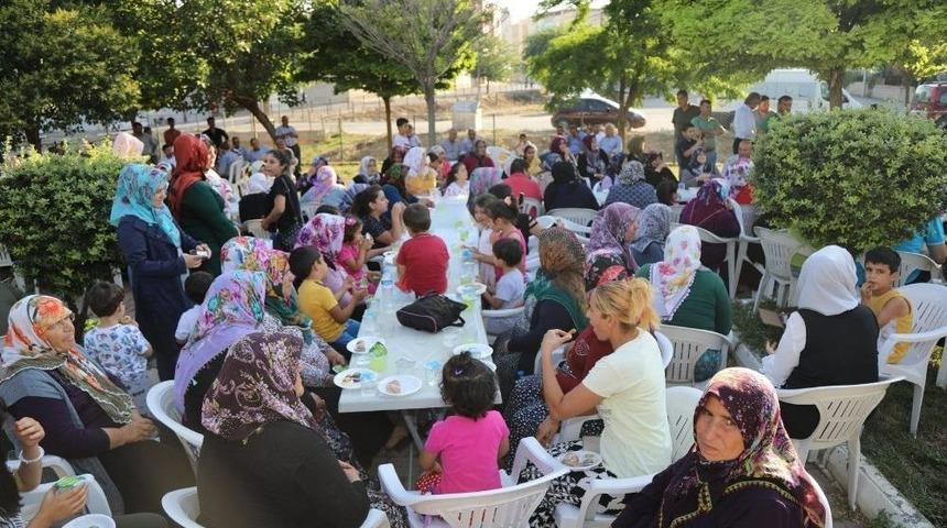 Başkan Kara Mahalle Sakinleriyle Toplantıları Devam Ediyor
