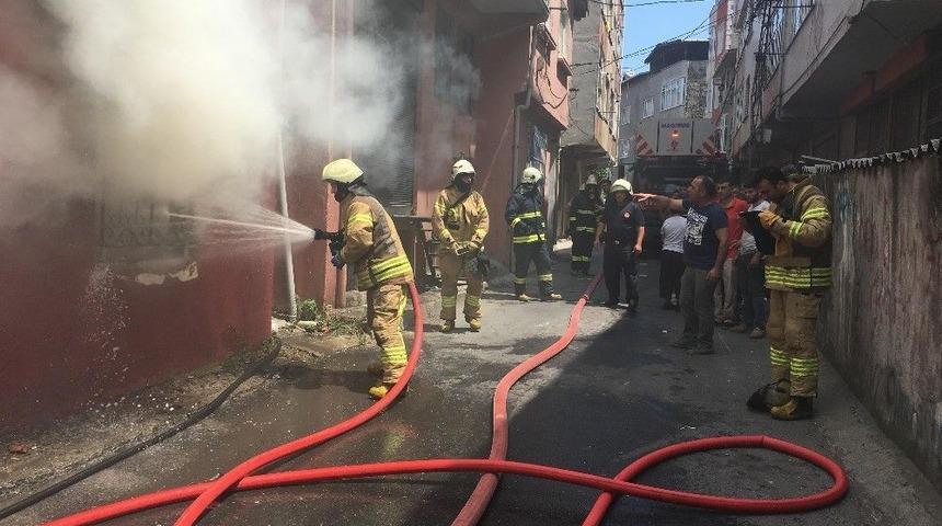 Beyoğlu&rsquo;nda Gecekondu Yangını