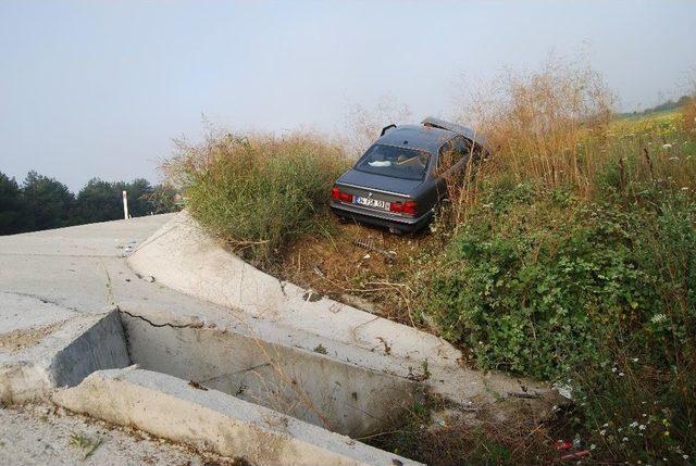 Su Kanalına &Ccedil;arpan Otomobil Hurdaya D&ouml;nd&uuml; 1