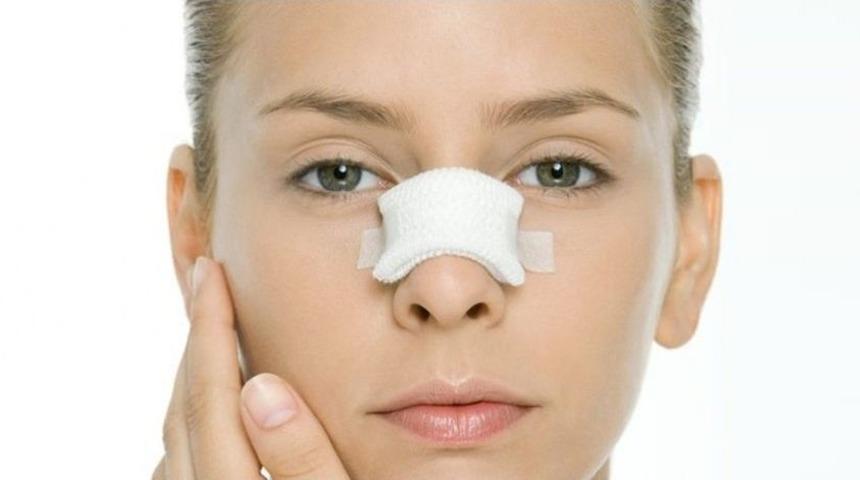 Y&uuml;z Asitmetrisi Burun G&uuml;zelliğini G&ouml;lgeleyebiliyor