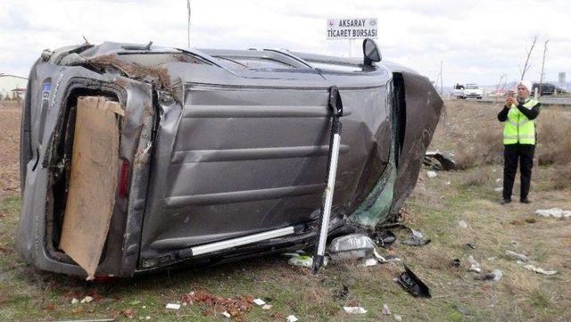 (özel) Aksaray’da Çarpışan Otomobillerin Görüntüleri Güvenlik Kamerasında