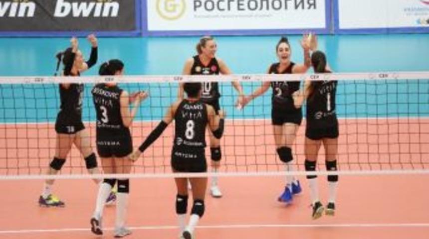 Eczacıbaşı Vitra, Yarı Final İ&ccedil;in Sahada