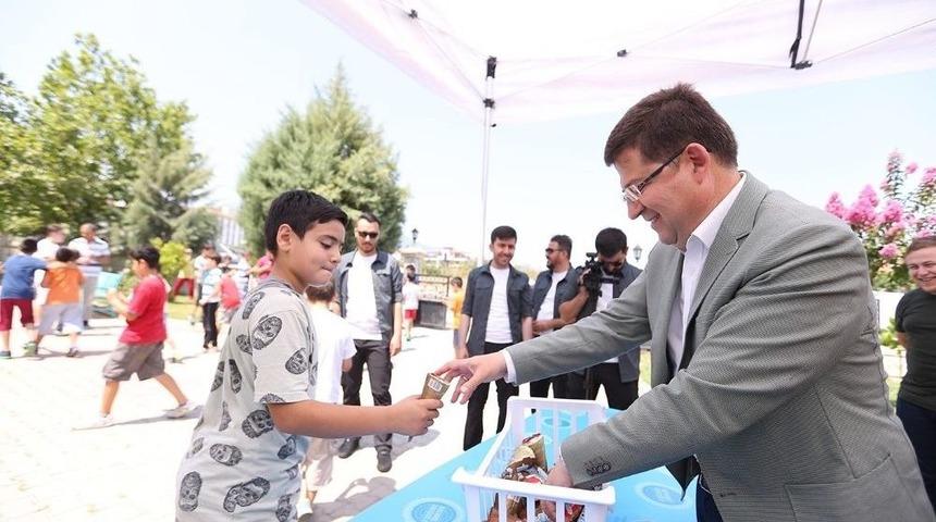 Merkezefendi&rsquo;de Kur&rsquo;an &Ouml;ğrenen &Ccedil;ocuklara Dondurma İkramı