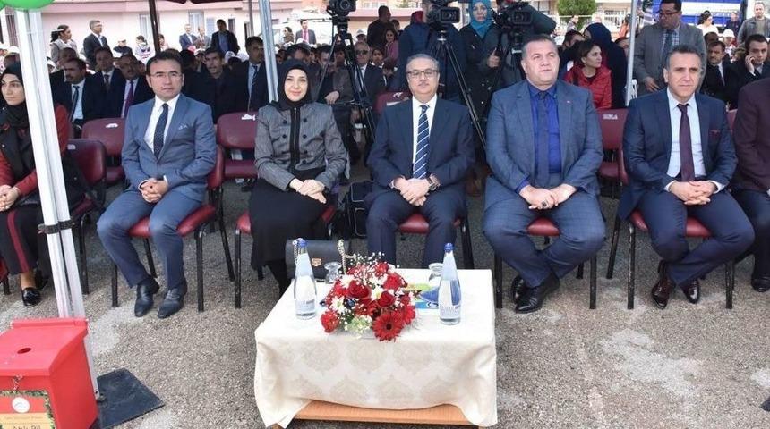 Vali Su: "g&uuml;n&uuml;m&uuml;z D&uuml;nyasında Artık Her Atık &Ccedil;&ouml;p Değildir"