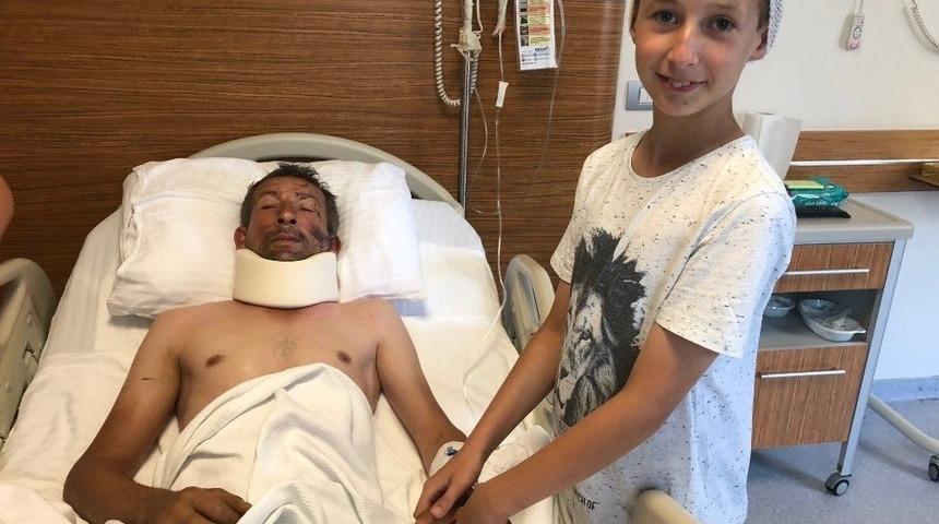 11 Yaşındaki Emir Tren Kazasında Babası Ve Annesini Kurtardı