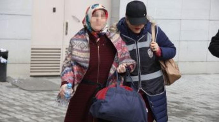 Fetö’den Aranan Kadın Öğretmen Gözaltına Alındı