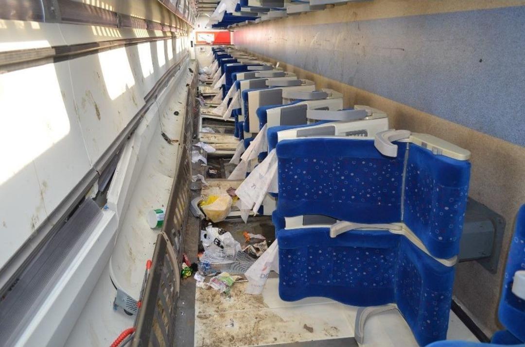 Trenin İ&ccedil;inden G&ouml;r&uuml;nt&uuml;ler Y&uuml;rek Yaktı