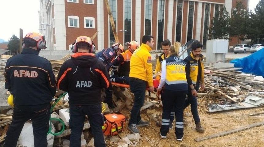 Enkaz Altında Arama Kurtarma Tatbikatı Yapıldı