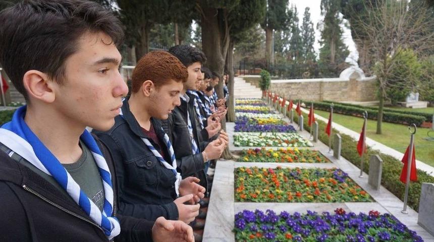 Kocaelili İzciler Toplum İ&ccedil;in &Ccedil;alıştılar