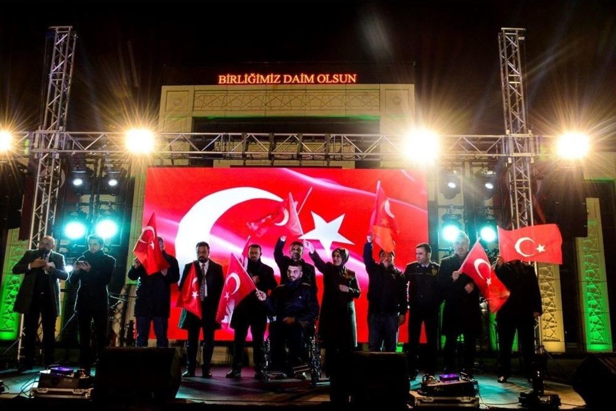 Meram&rsquo;da Birlik Ve Beraberlik Gecesi