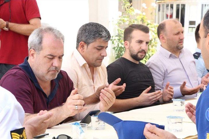 15 Temmuz Şehitleri Anısına Mevlit-i Şerif Okutuldu G4