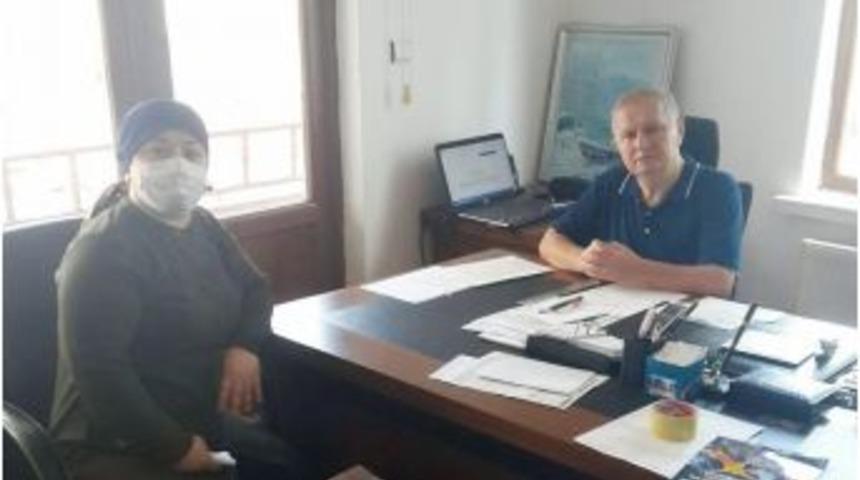 Kanserle M&uuml;cadele Eden 3 &Ccedil;ocuk Annesi Kadına Dernek Yardım Elini Uzattı