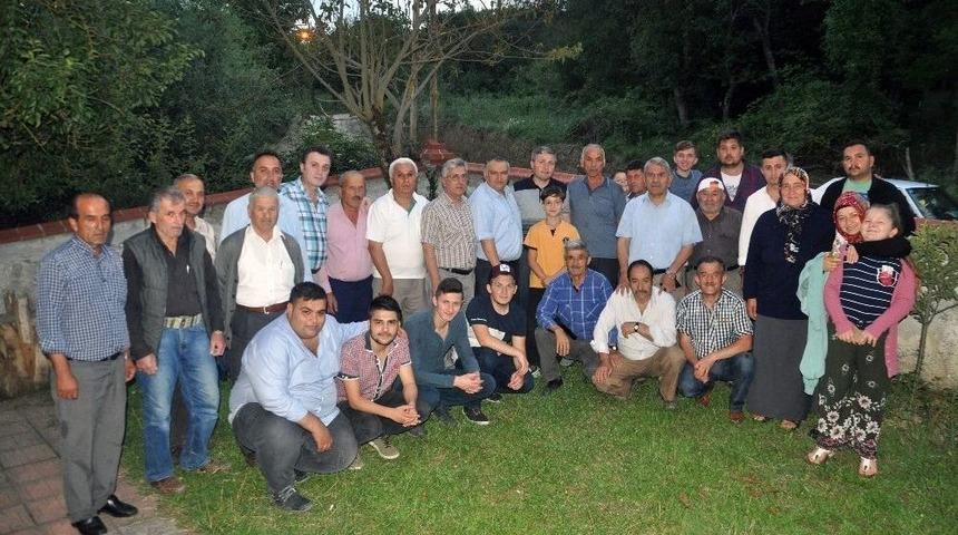 Ak Parti Yenice Teşkilatı Haftalık Toplantısını &Ccedil;eltik K&ouml;y&uuml;nde Yaptı