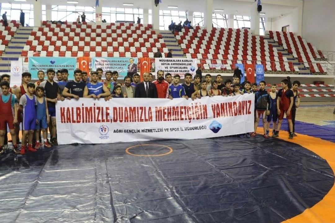 İran Ve Ağrılı Sporculardan Metmet&ccedil;ik&rsquo;e Anlamlı Destek
