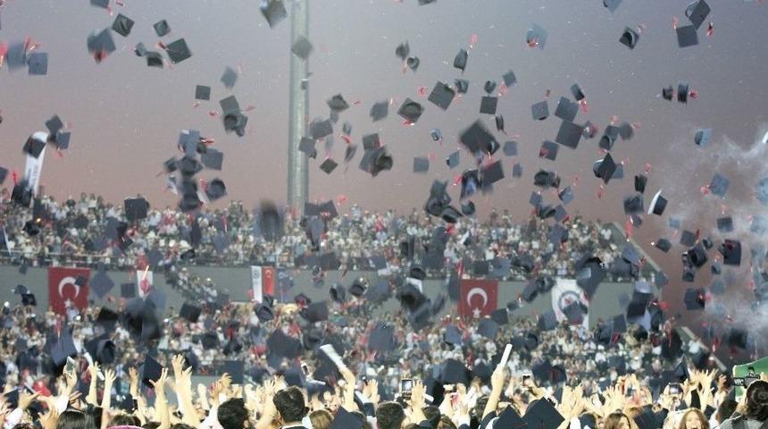 Esog&uuml;&rsquo;de Mezuniyet Heyecanı Başlıyor