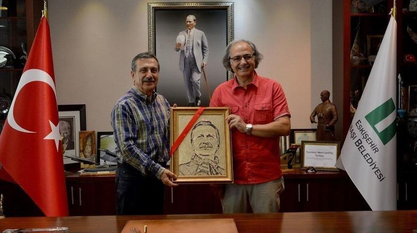 Başkan Ata&ccedil;&rsquo;a &Ouml;zel Hediye