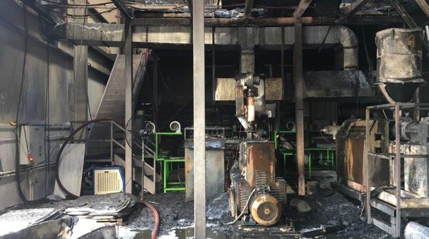 Otomobil Parçası Fabrikasındaki Yangın Hasara Neden Oldu