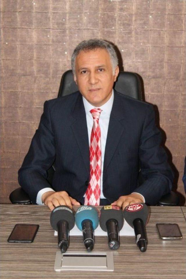 T&uuml;m-iş Konfederasyonu Genel Başkanı Mahmut Şahin: 1