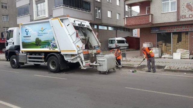 Tekkeköy’de Çöp Konteynerleri Dezenfekte Edildi