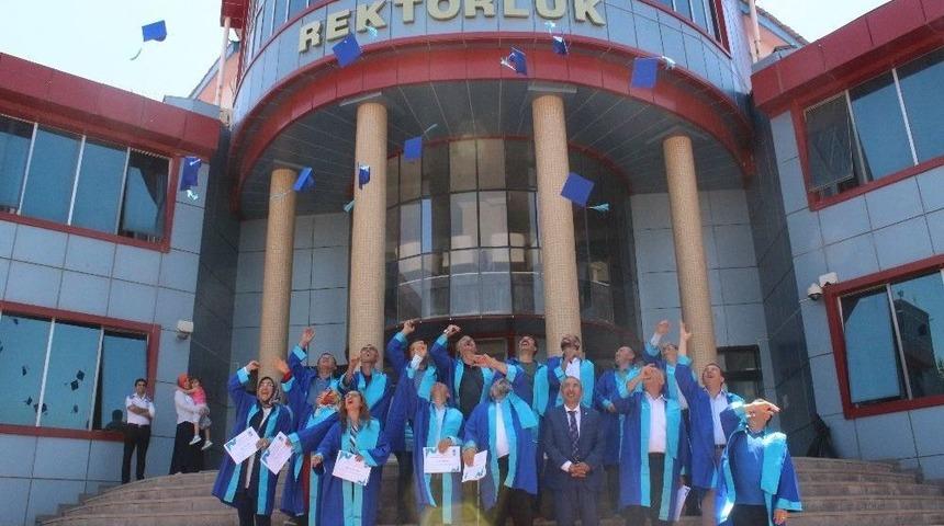 Van Yyü Mezunları Bir Araya Geldi