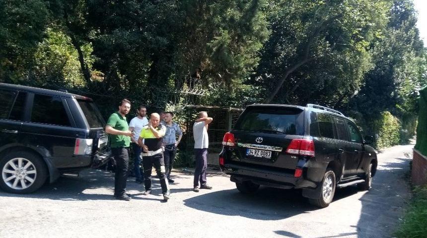 Adnan Oktar’ın Villasındaki Lüks Araçlar Çekildi