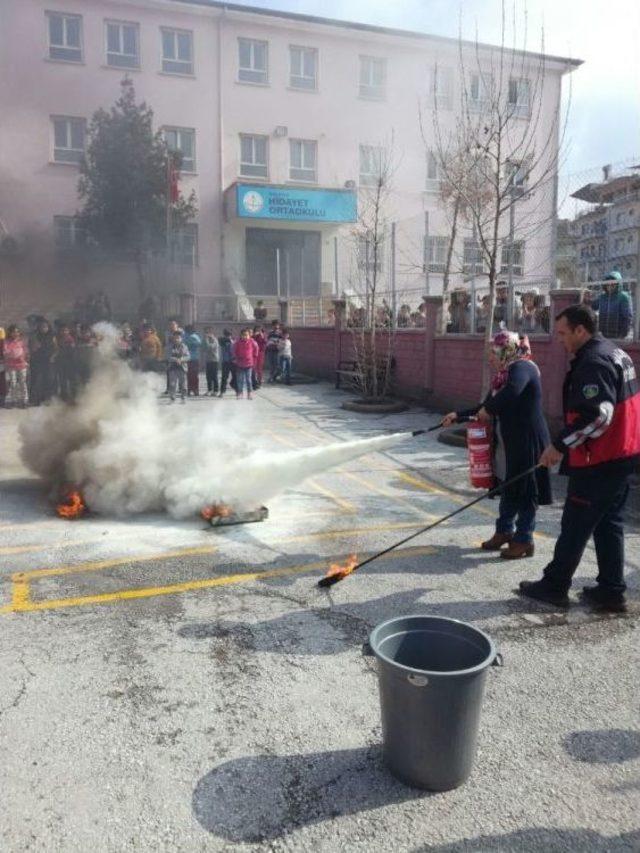 Öğrencilere Ve Engellilere Yangın Ve Deprem Eğitimi