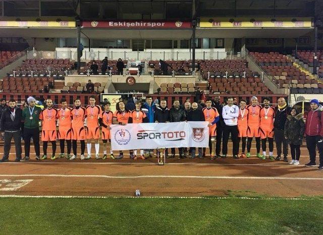 U18 Ragbi T&uuml;rkiye Şampiyonasında Gen&ccedil;ler Tam Not Aldı 1