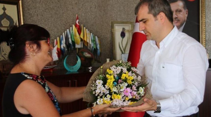 Yolu Yenilenen Halk Başkan Yemenic&rsquo;ye Teşekk&uuml;r Etti