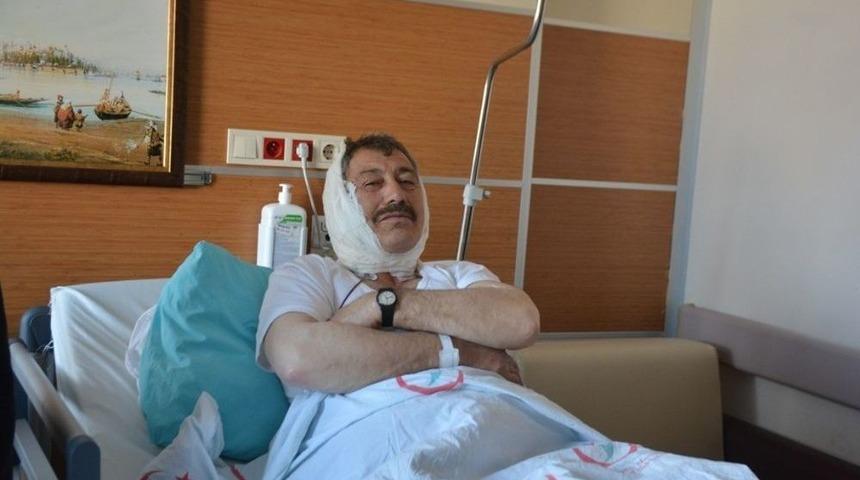 Bitlis&rsquo;te İlk Kez T&uuml;k&uuml;r&uuml;k Bezi T&uuml;m&ouml;r&uuml; Ameliyatı Yapıldı