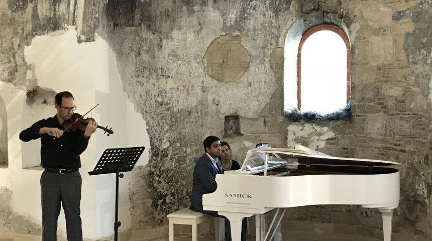 Duo Konserine İlgi Yoğun Oldu