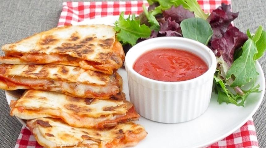 Pepperoni Taco Pizza