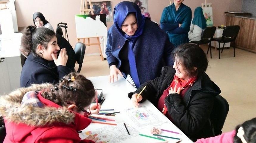 Sema &Ccedil;ift&ccedil;i&rsquo;den Engelli Bireylere Ziyaret