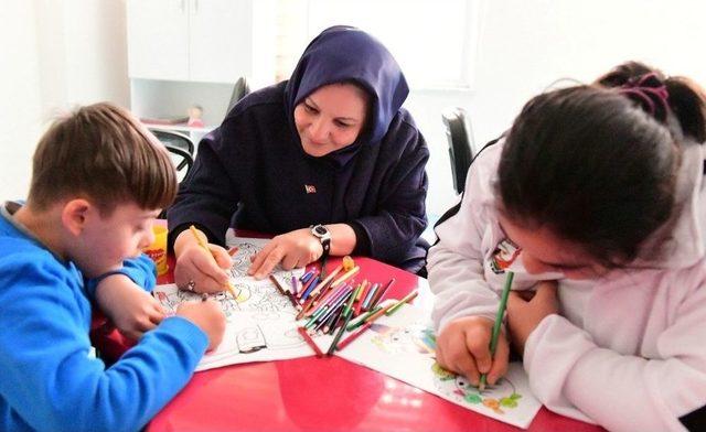 Sema &Ccedil;ift&ccedil;i&rsquo;den Engelli Bireylere Ziyaret 3