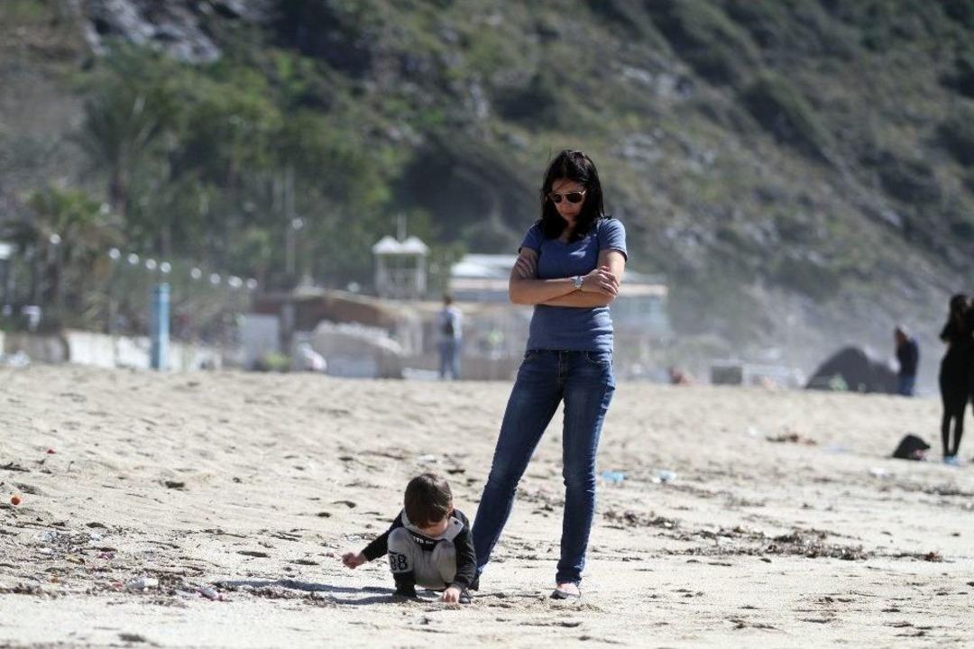 İstanbul&rsquo;da Kar, Alanya&rsquo;da Deniz Keyfi