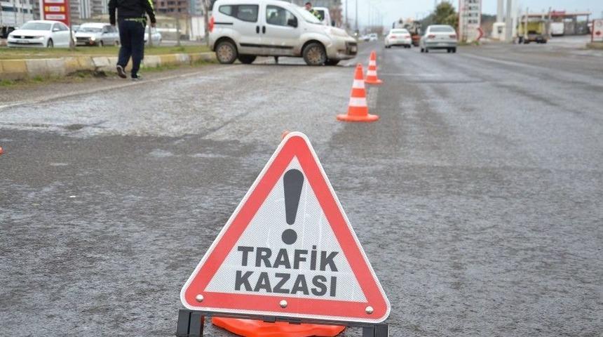 Siverek&rsquo;te Trafik Kazası: 2 Yaralı