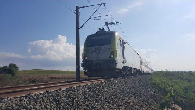 Tren Faciasının Yaşandığı Hatta Yolcu Seferleri Başladı