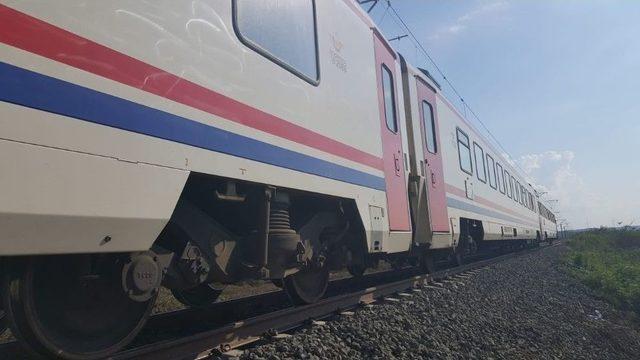 Tren Faciasının Yaşandığı Hatta Yolcu Seferleri Başladı