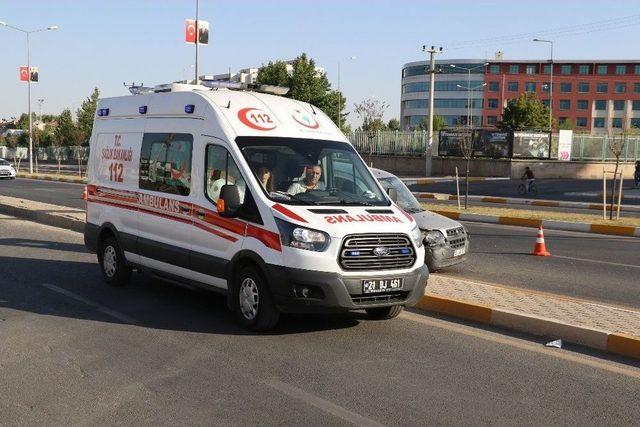 Diyarbakır’da Trafik Kazası: 6 Yaralı