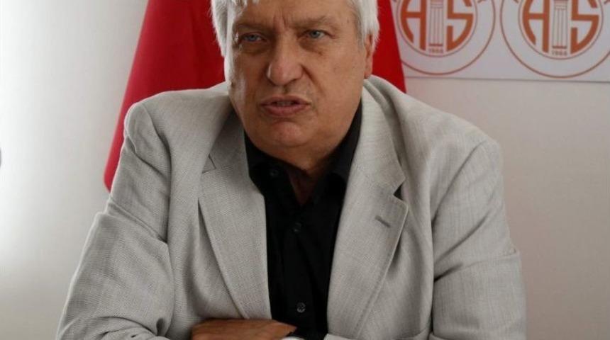 Doğan Hakyemez, Kalp Krizi Ge&ccedil;irdi