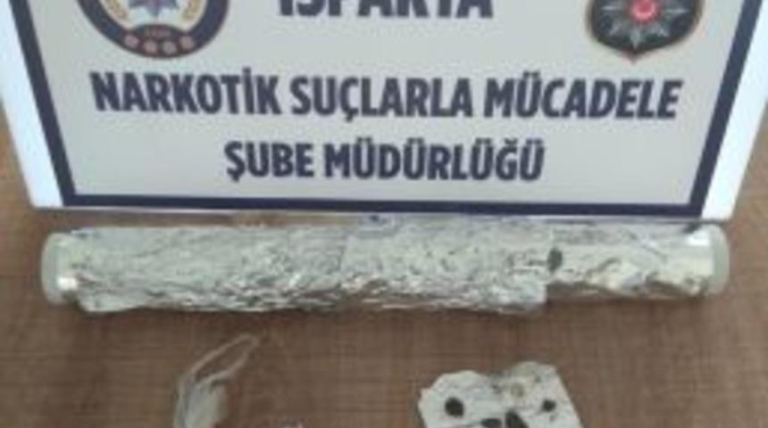 Uyuşturucu Satışı Yapılan Eve Polis Baskını: 3 G&ouml;zaltı