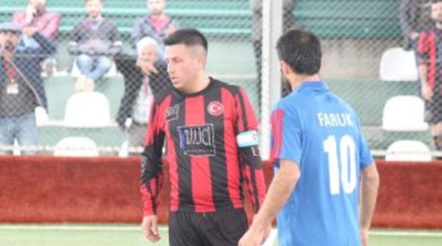 Aosb Futbol Turnuvası&rsquo;nda Dostluk Yarışıyor