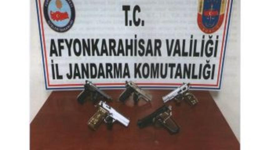 D&uuml;ğ&uuml;nde Havaya Ateş Eden 5 Kişi G&ouml;zaltına Alındı