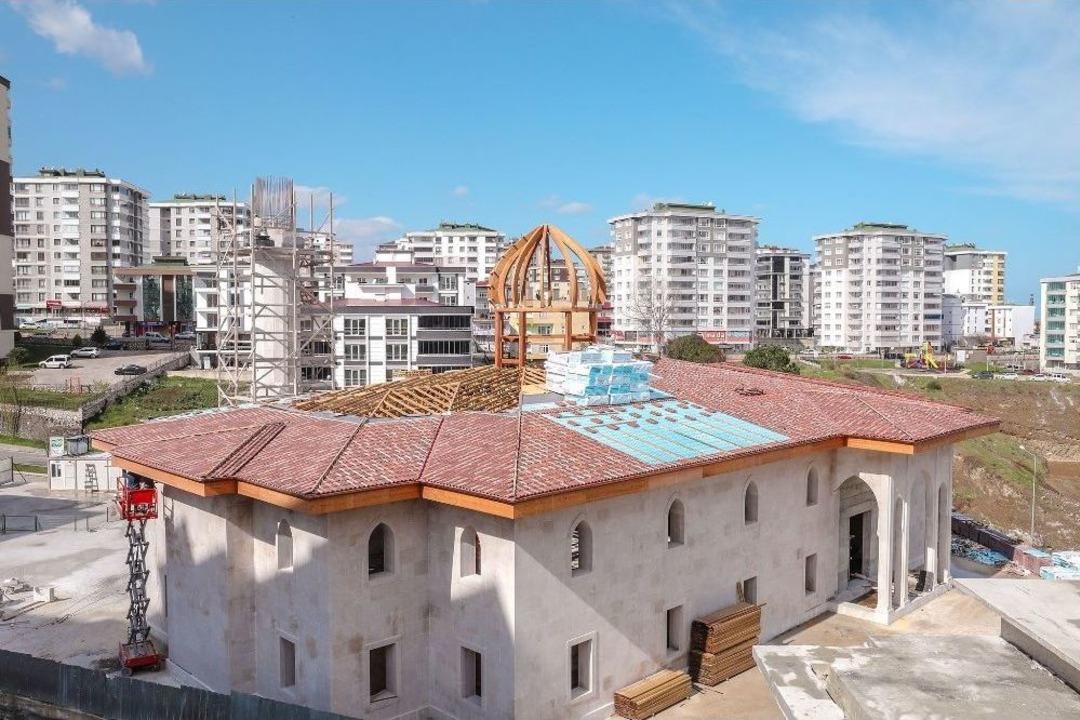 K&uuml;lliyenin Cami Kısmında Sona Yaklaşılıyor