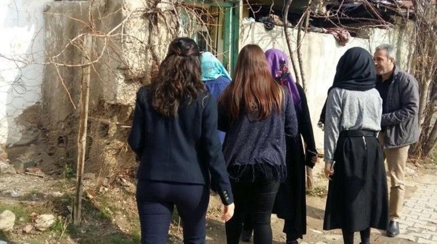 &Ouml;ğrencilerden &Ouml;rnek Davranış