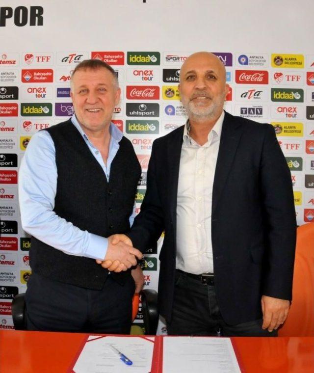 Alanyaspor&rsquo;da Mesut Bakkal D&ouml;nemi Başladı 1