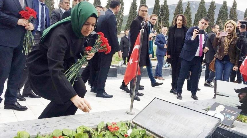 Bakanlar Soma Maden Şehitliğinde