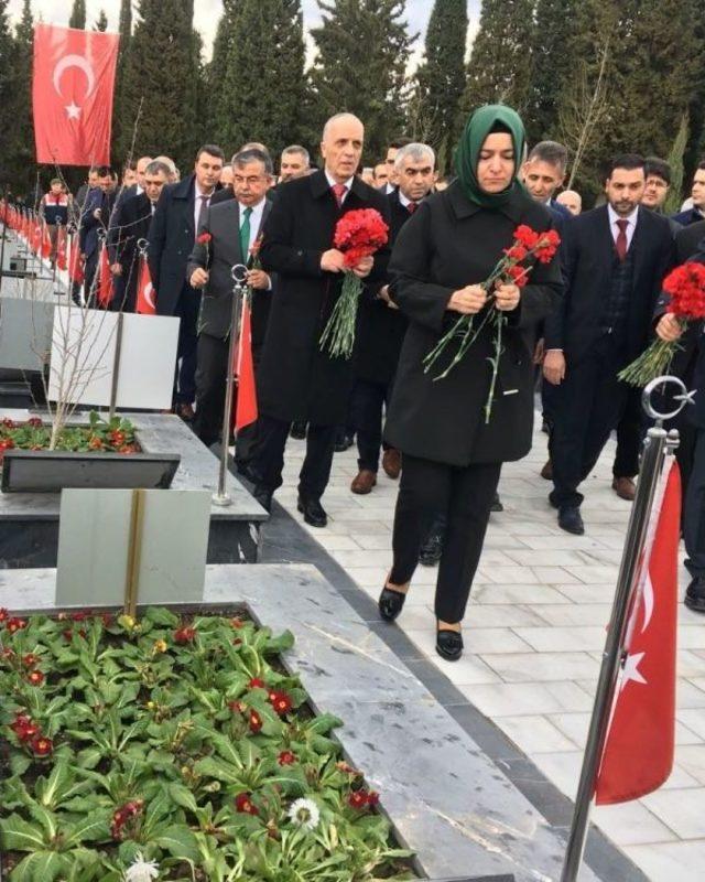 Bakanlar Soma Maden Şehitliğinde